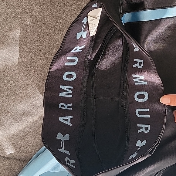 NWOT UnderArmour Half-Zip Pullover & Leggings Set - Picture 3 of 7